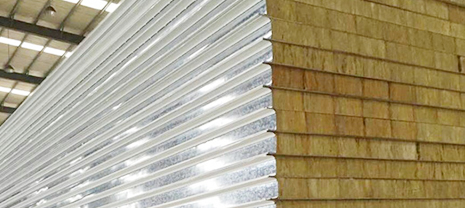 華能彩鋼夾心巖棉板4大優(yōu)勢 華能彩鋼夾心巖棉板4大優(yōu)勢