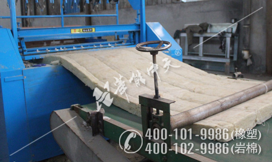 巖棉玻璃絲布縫氈